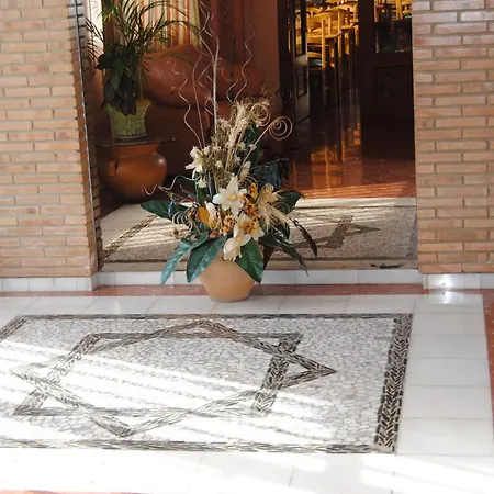 Vista Nevada Hotel Darro